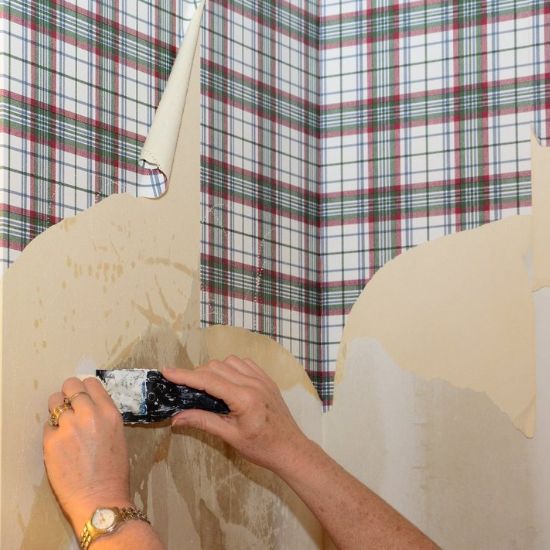Affordable wallpaper removal Dubai